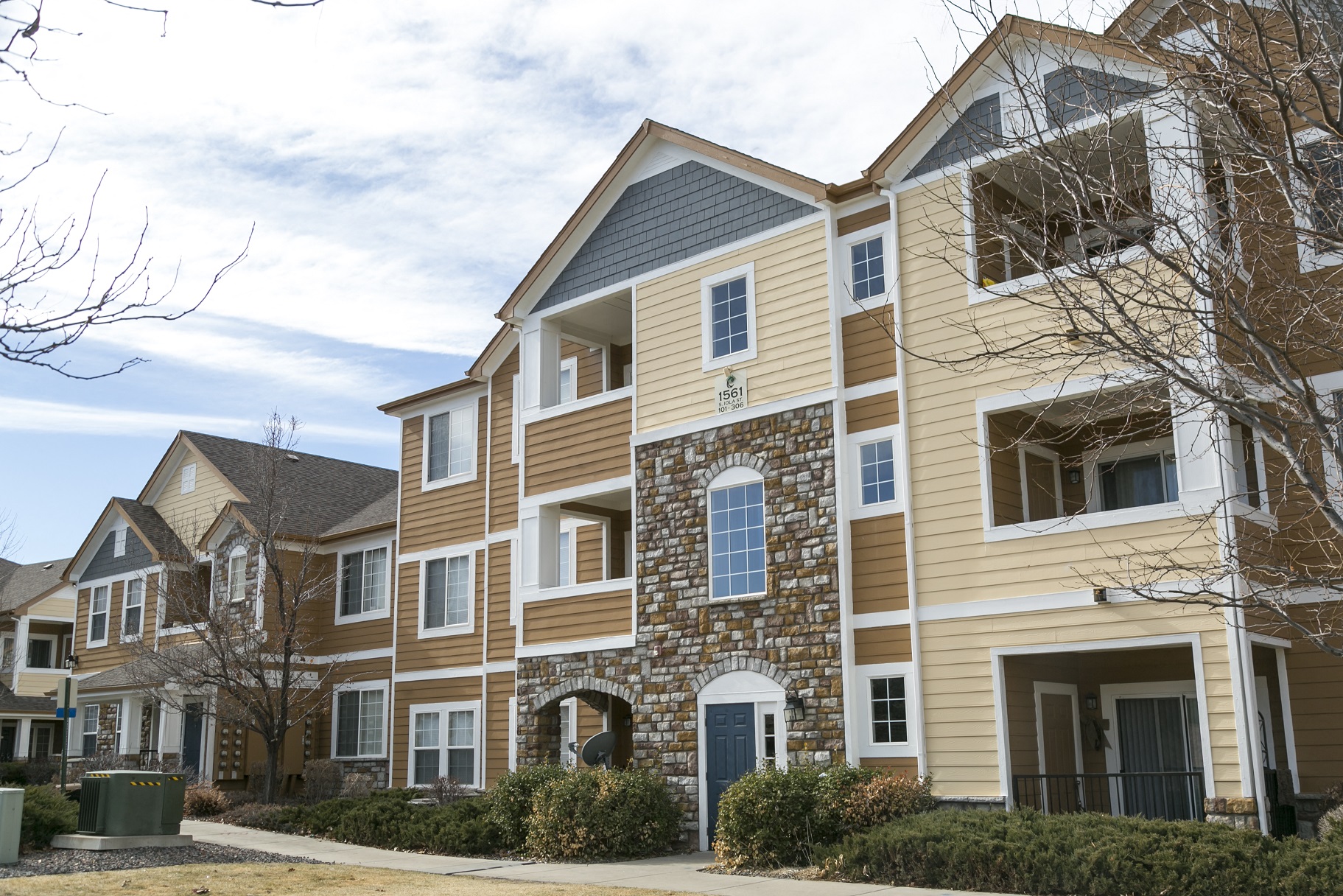 Photos of Crestone Apartments in Aurora, CO Photos